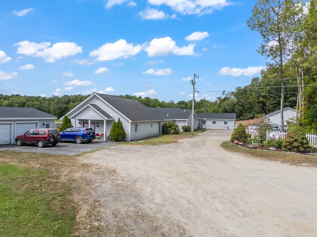 $999,000 | 102 Manning Drive, West Gardiner, ME 04345