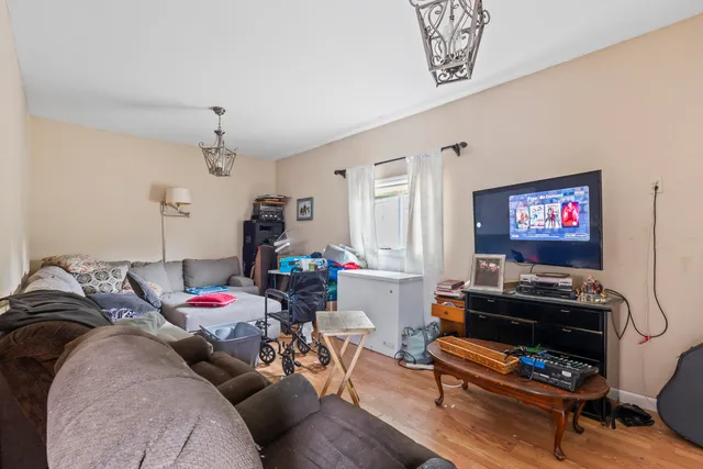 $999,000 | 102 Manning Drive, West Gardiner, ME 04345