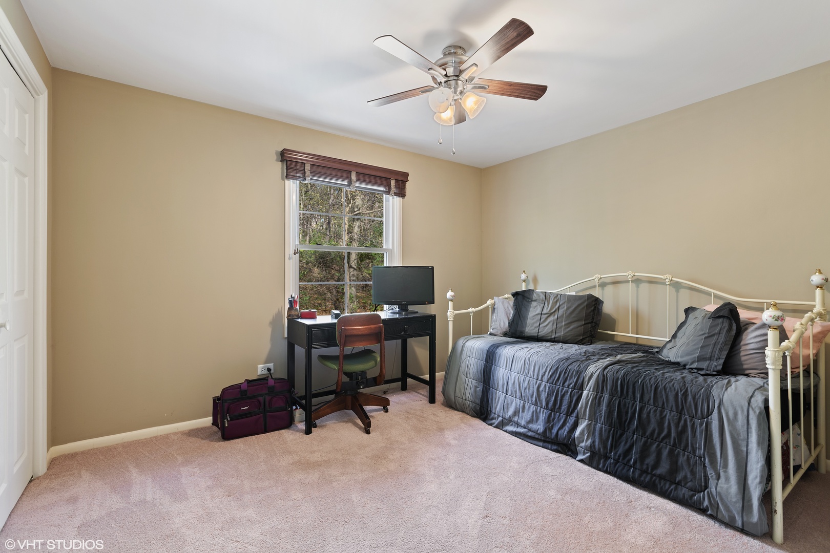 20 Marryat Road Trout Valley, IL 60013 - Photo 13 of 33 a bedroom with a bed and a chandelier