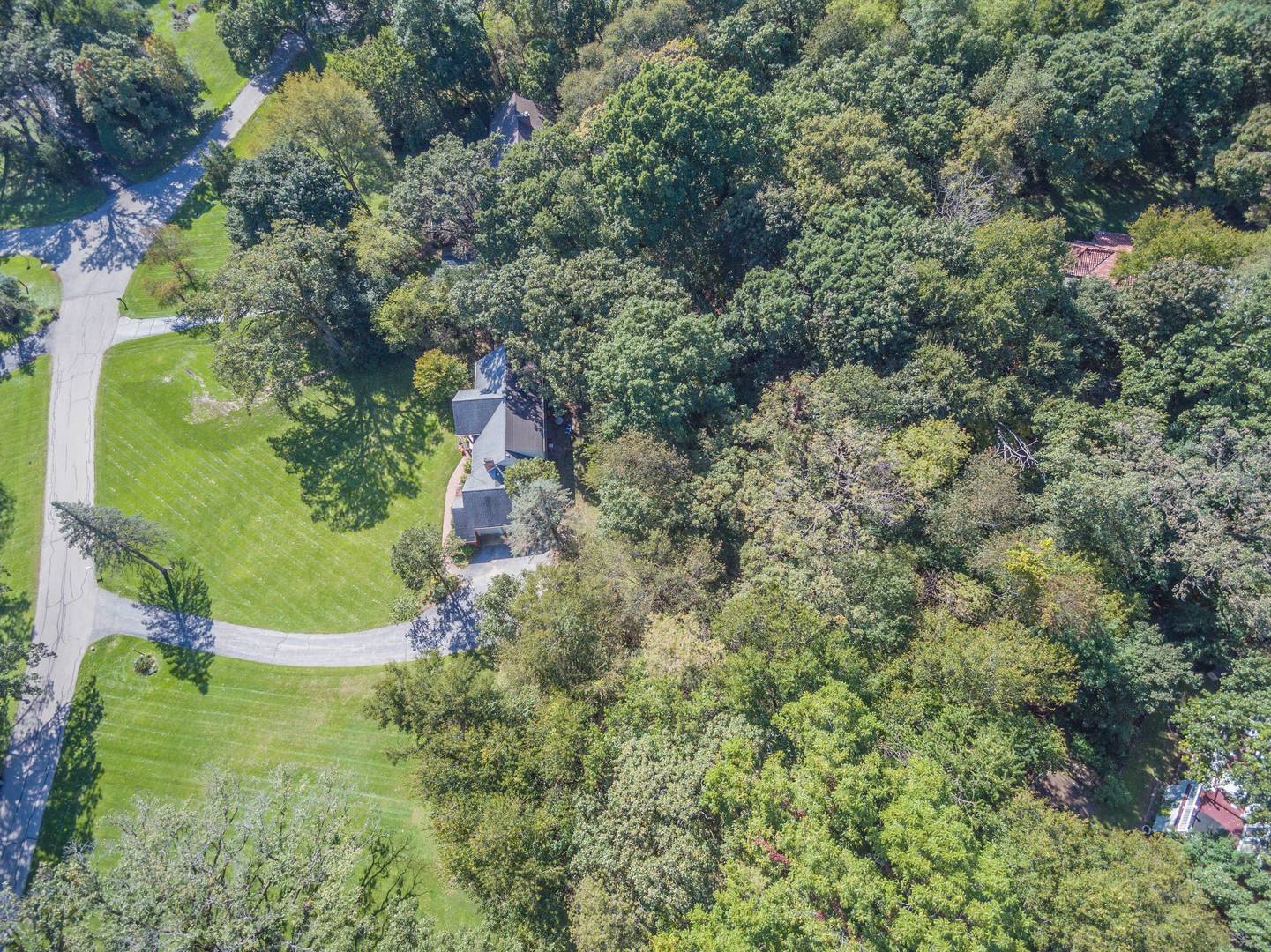 20 Marryat Road Trout Valley, IL 60013 - Photo 22 of 33 an aerial view of a house with a yard and large trees