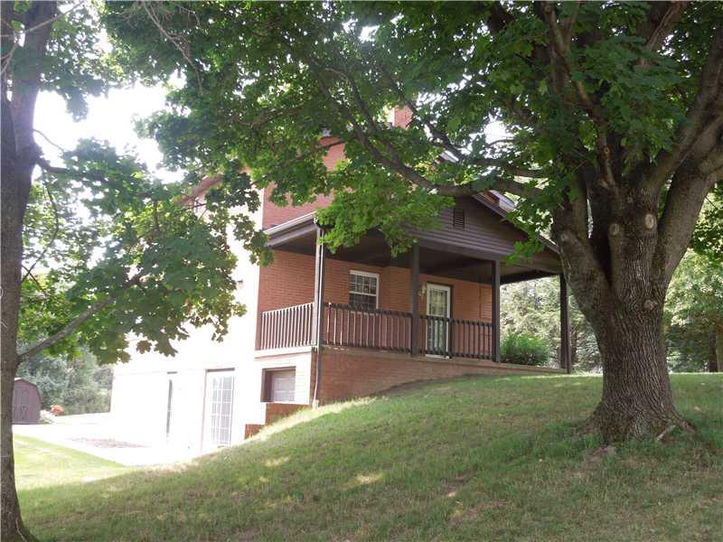 6341 Old Rte 8 North Butler, PA 16002 - Photo 3 of 12 Patio/Deck. Covered side porch with access to dining room.