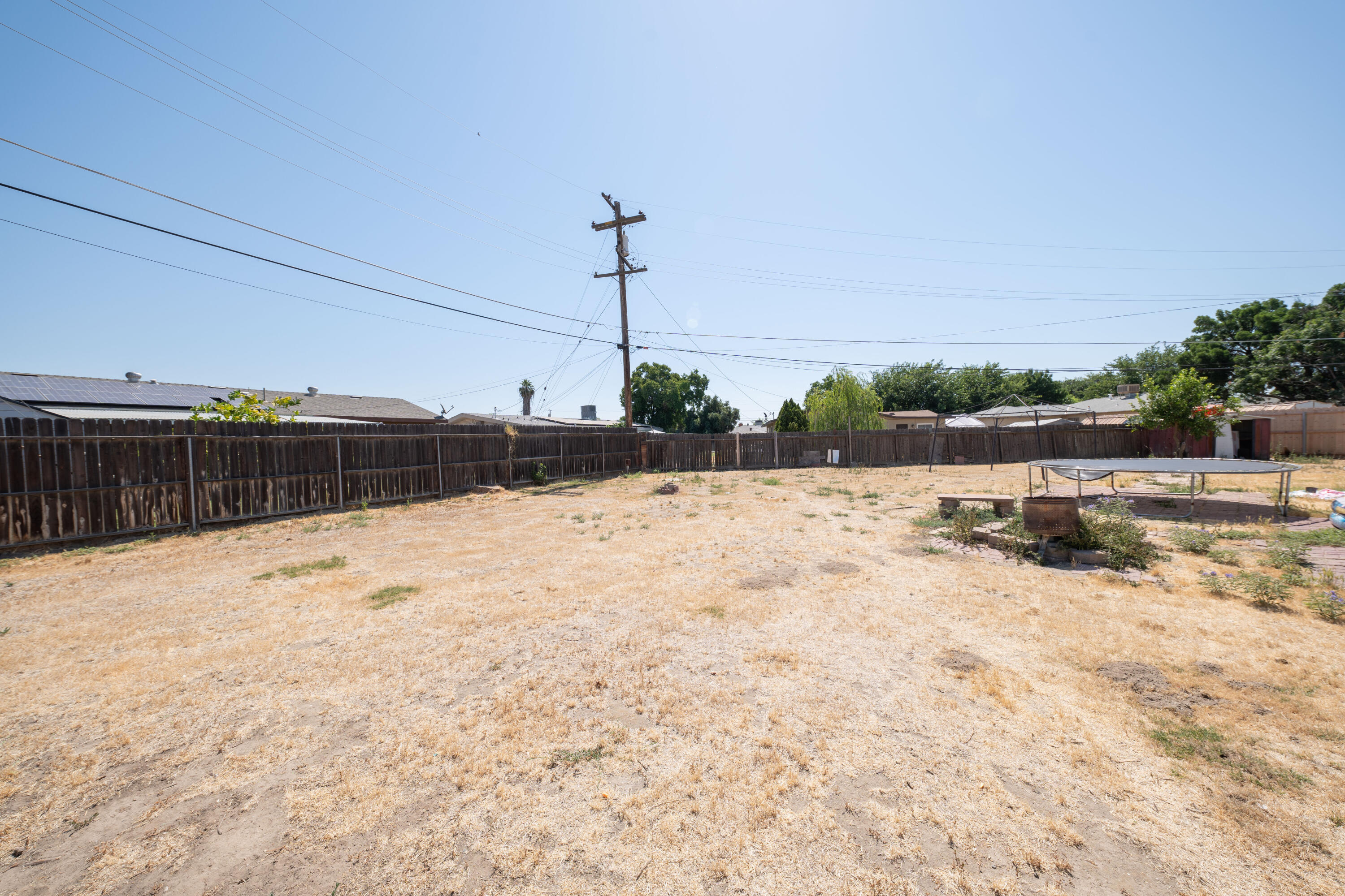 310 Spring Place Lemoore, CA 93245 - Photo 14 of 15 25