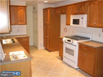 33 Taunton Road Medford, NJ 08055 - Photo 7 of 10 Gallery Image 7