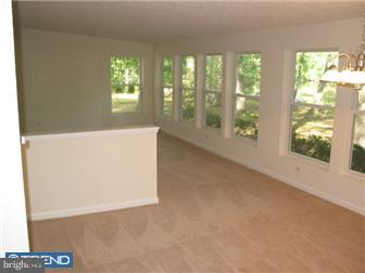 33 Taunton Road Medford, NJ 08055 - Photo 8 of 10 Gallery Image 8