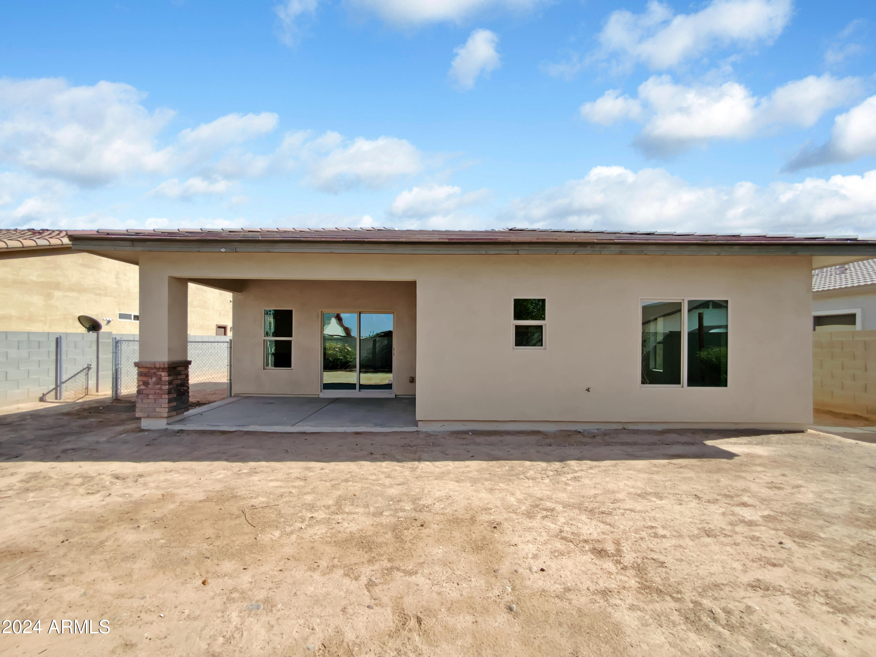 1508 East Apollo Road Phoenix, AZ 85042 - Photo 6 of 20 listing_5