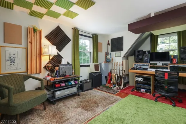 $4,300 | 924 Maurice Avenue, Rahway, NJ 07065