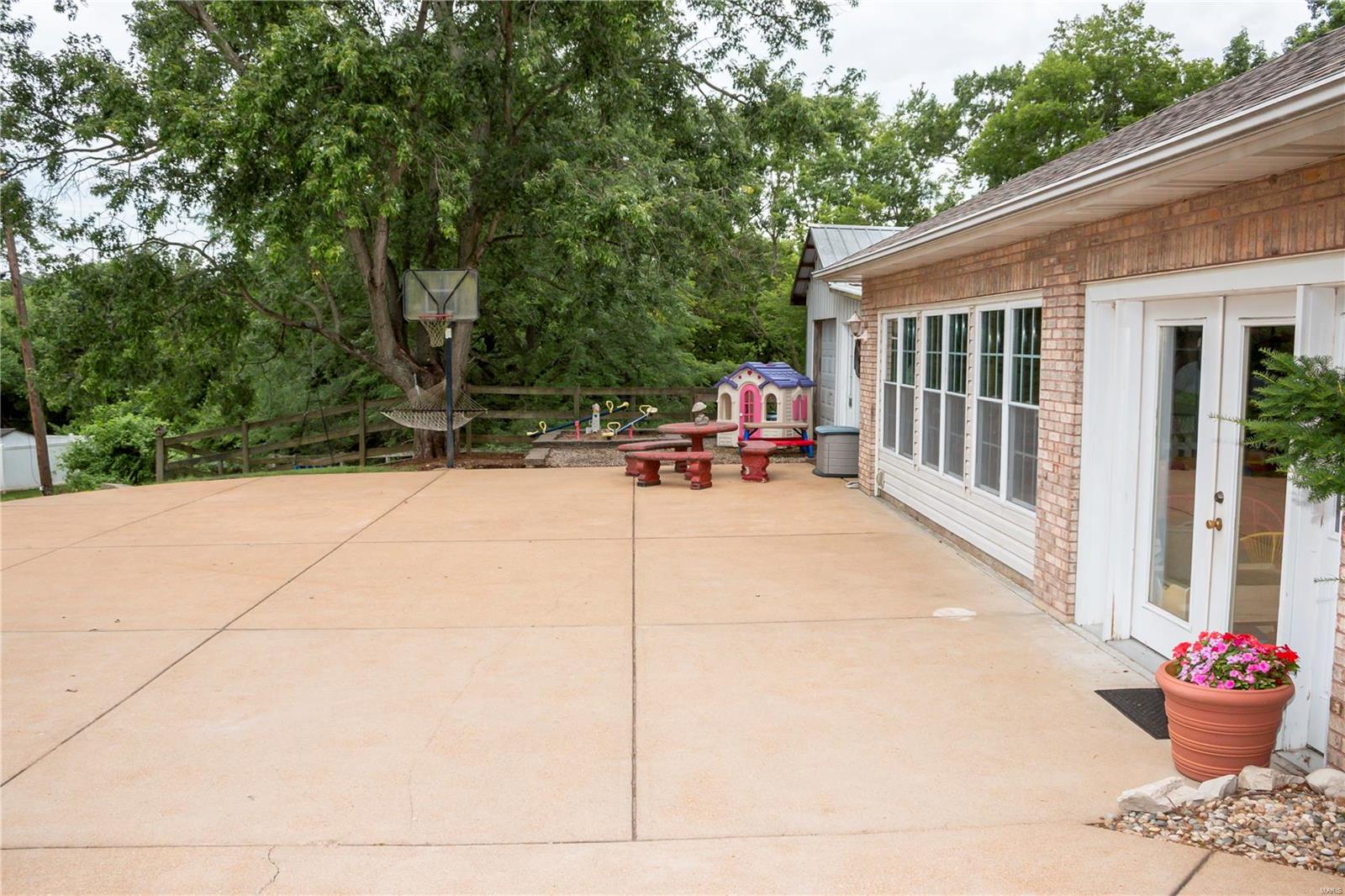 5231 Patterson Road St. Louis, MO 63129 - Photo 50 of 57 Gallery Image 50