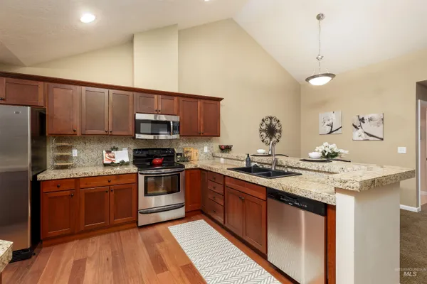 $450,000 | 2858 North Cloverdale Road, Boise, ID 83713