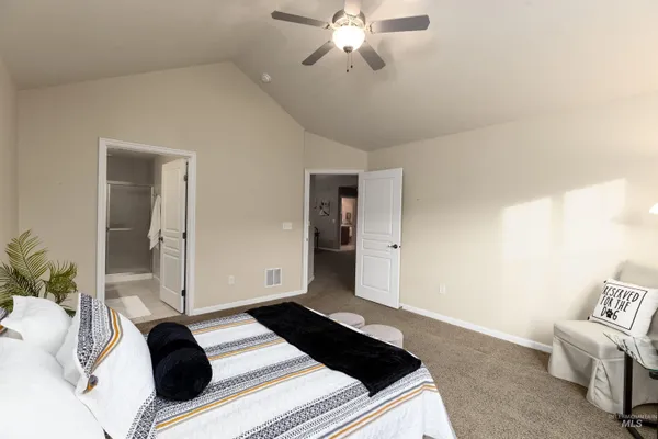 $450,000 | 2858 North Cloverdale Road, Boise, ID 83713