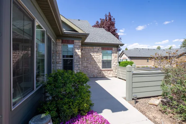 $450,000 | 2858 North Cloverdale Road, Boise, ID 83713
