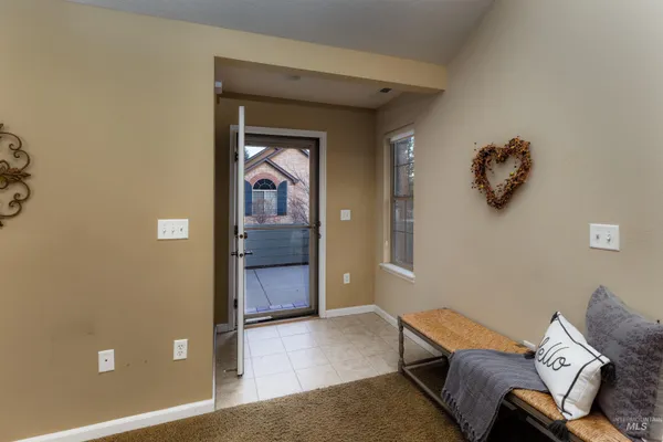 $450,000 | 2858 North Cloverdale Road, Boise, ID 83713