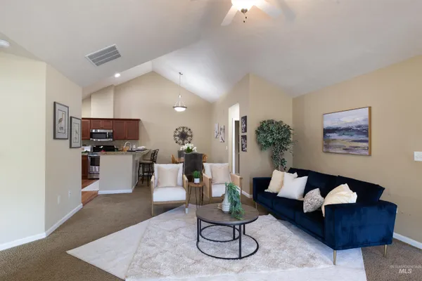 $450,000 | 2858 North Cloverdale Road, Boise, ID 83713