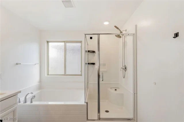 $2,900 | 976 Bluebell Brook Street, Henderson, NV 89052