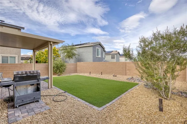 $2,900 | 976 Bluebell Brook Street, Henderson, NV 89052