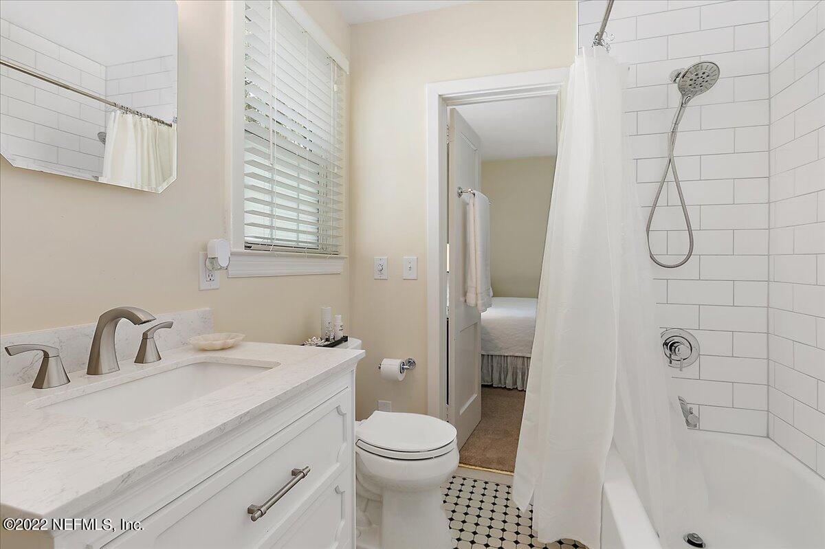 1538 Brookwood Road Jacksonville, FL 32207 - Photo 13 of 28 Bathroom
