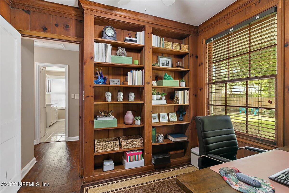 1538 Brookwood Road Jacksonville, FL 32207 - Photo 9 of 28 Office