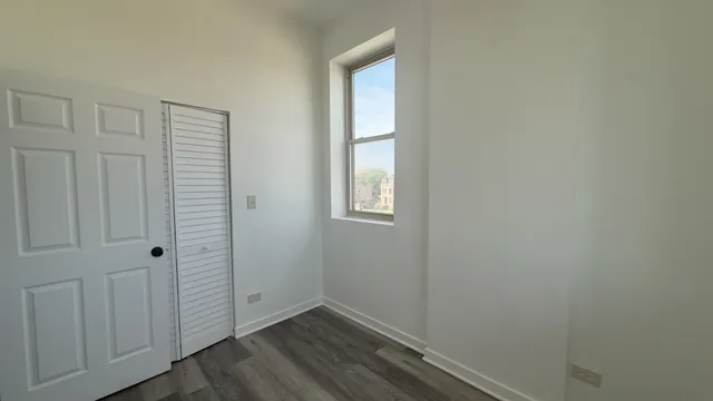 $1,495 | 317 South Homan Avenue, Unit 3E, Chicago, IL 60624