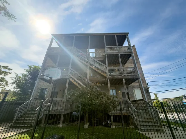 $1,495 | 317 South Homan Avenue, Unit 3E, Chicago, IL 60624