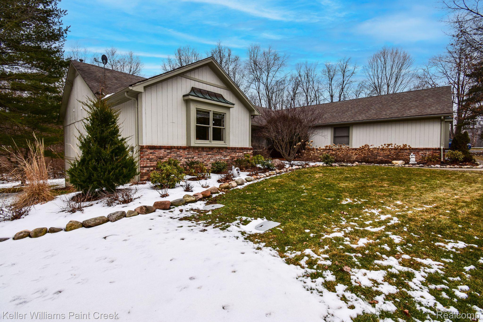 8057 Ranch Estates Road Clarkston, MI 48348 - Photo 1 of 90 Front of house