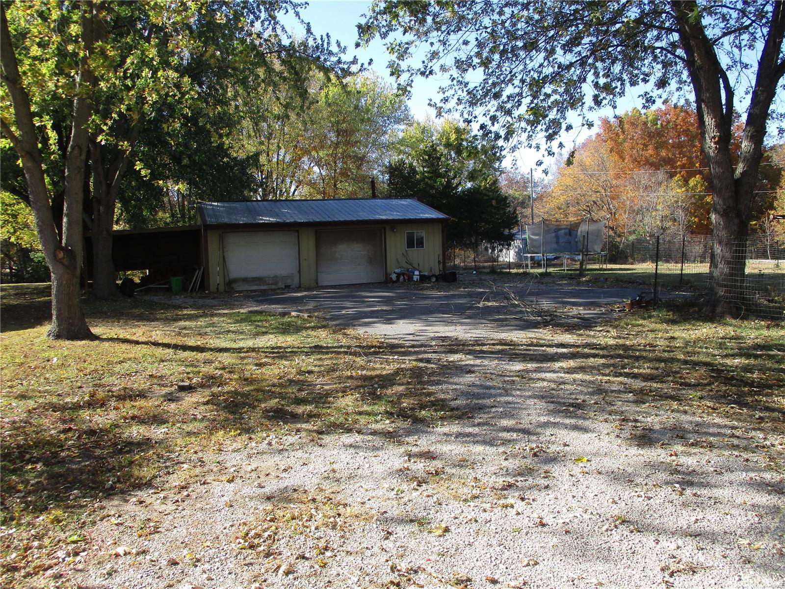 4249 Palestine Road Chester, IL 62233 - Photo 13 of 33 Gallery Image 13
