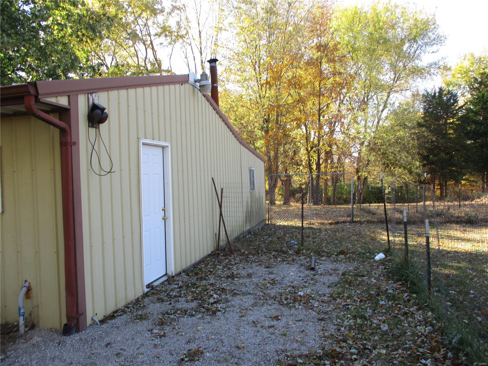 4249 Palestine Road Chester, IL 62233 - Photo 14 of 33 Gallery Image 14
