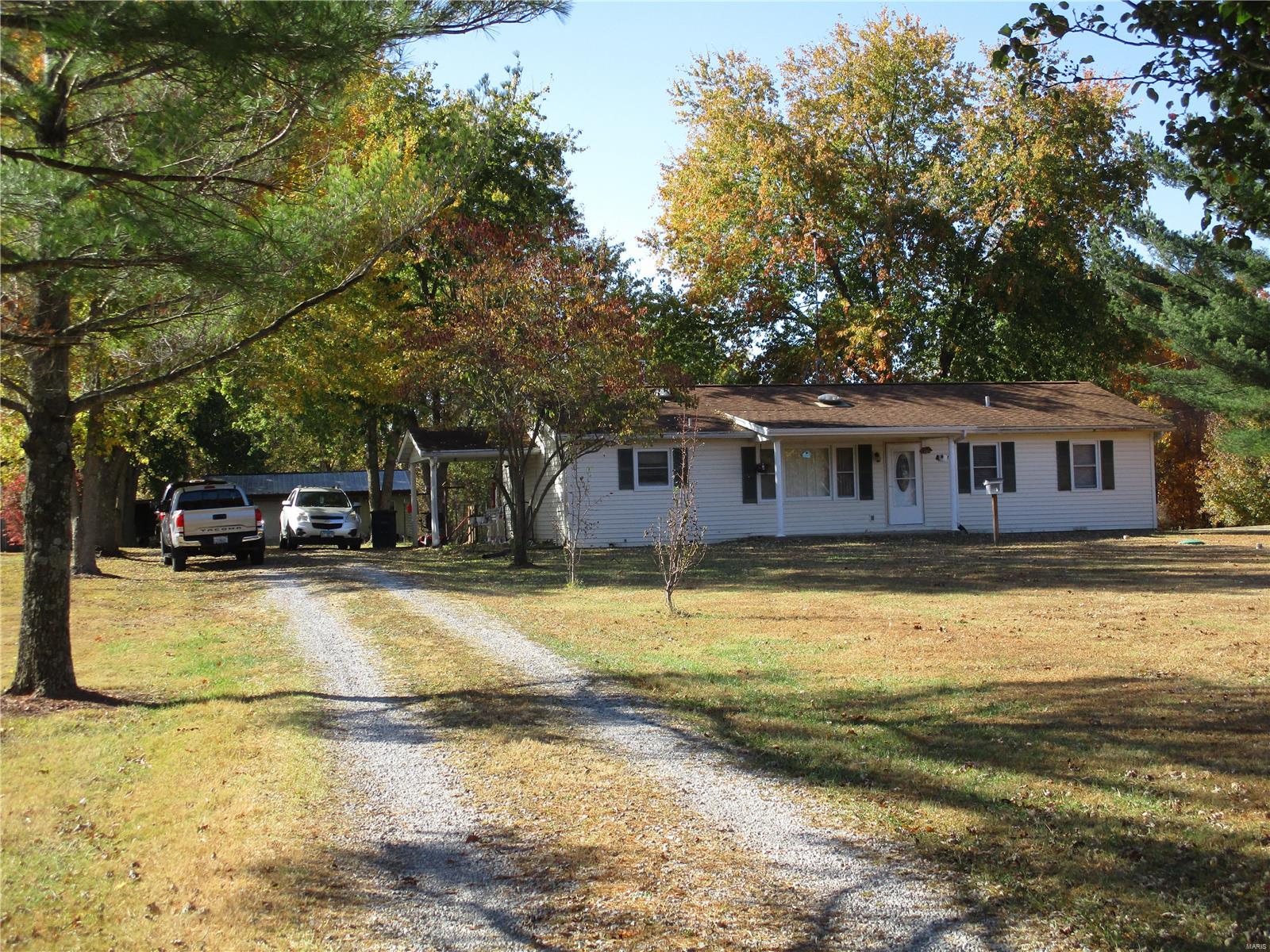 4249 Palestine Road Chester, IL 62233 - Photo 3 of 33 Gallery Image 3