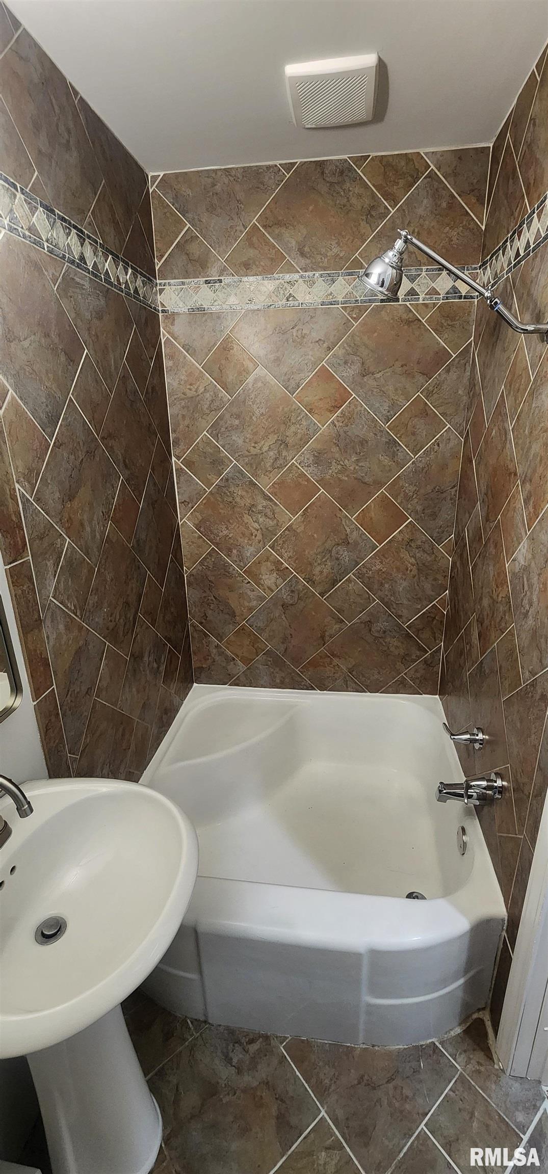 1328 North 3rd Street Springfield, IL 62702 - Photo 33 of 50