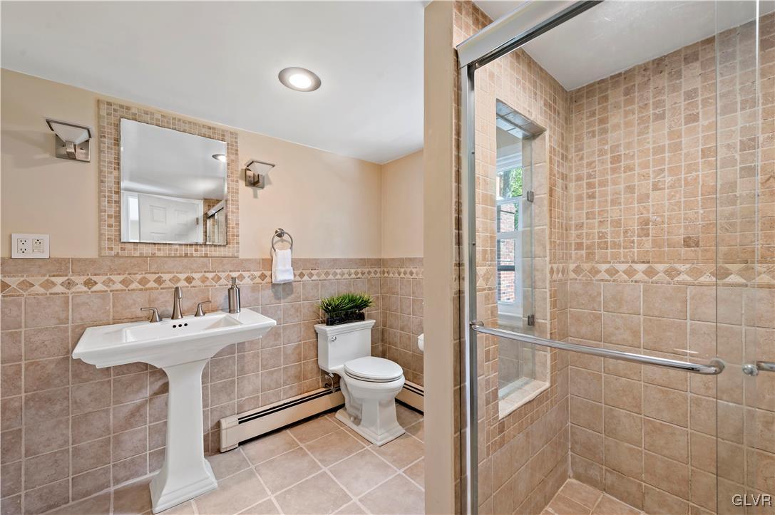 5366 Susan Road Coopersburg, PA 18036 - Photo 27 of 48 Gallery Image 27