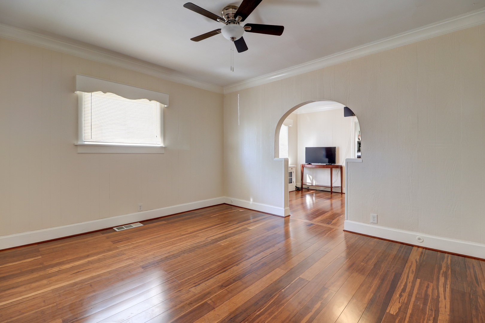 232 North 6th Street Clinton, IA 52732 - Photo 9 of 26