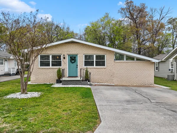 $300,000 | 5315 Connell Street, Chattanooga, TN 37412