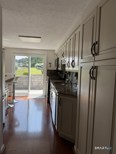1 Avon Dale Road, Unit 1 Cromwell, CT 06416 - Photo 15 of 30