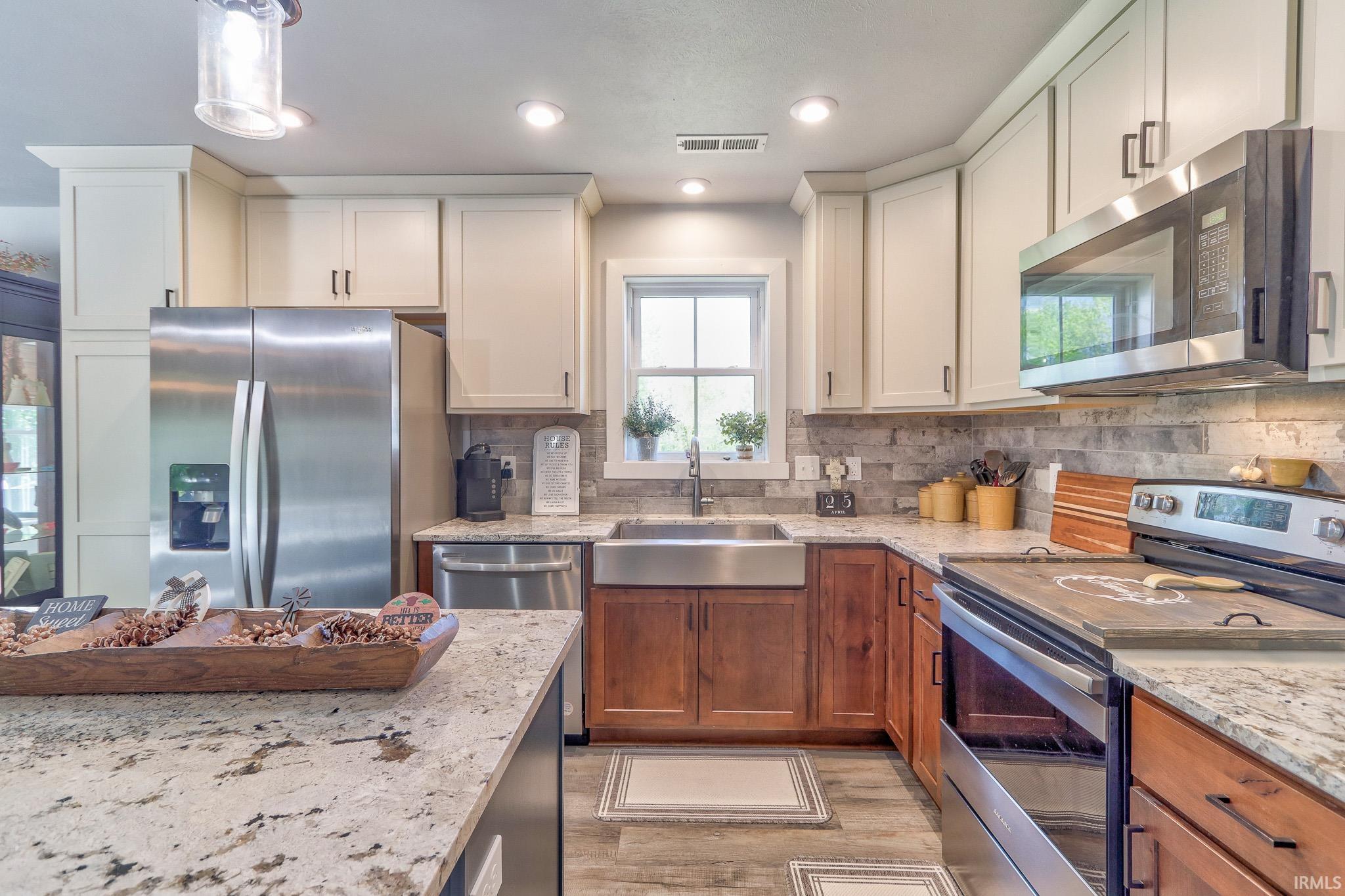 1715 Field View Ferdinand, IN 47532 - Photo 11 of 35