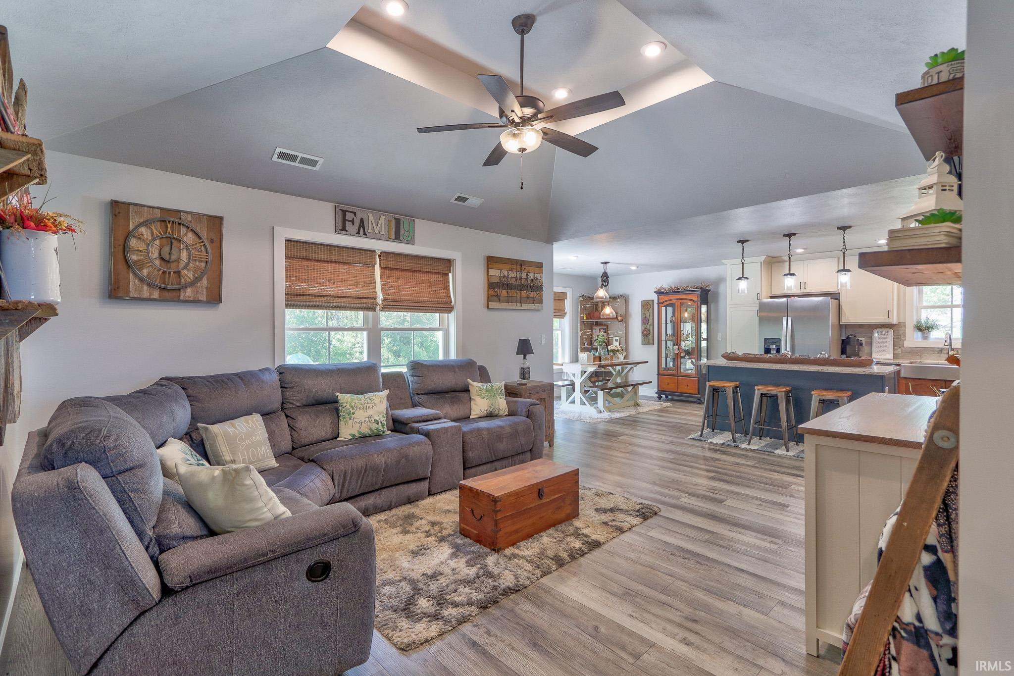 1715 Field View Ferdinand, IN 47532 - Photo 3 of 35