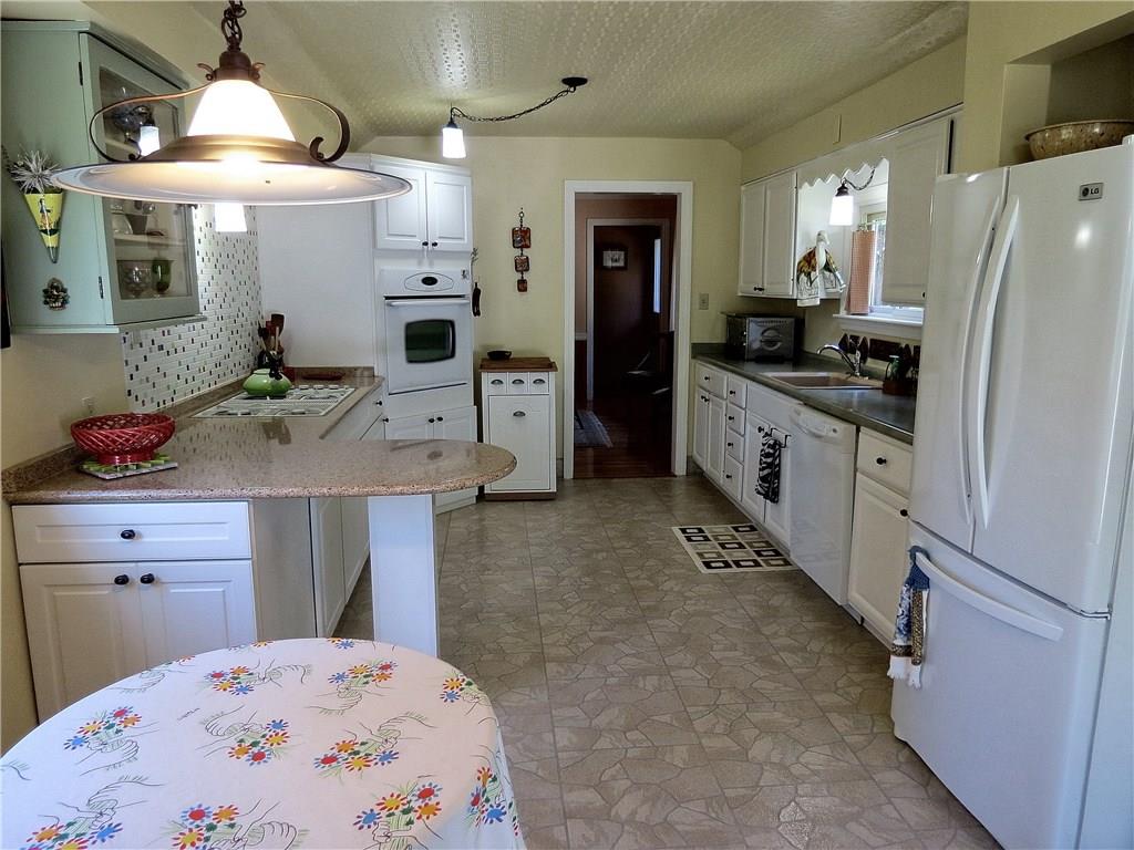 176 Oakville Road Beaver Falls, PA 15010 - Photo 8 of 24 Gallery Image 8