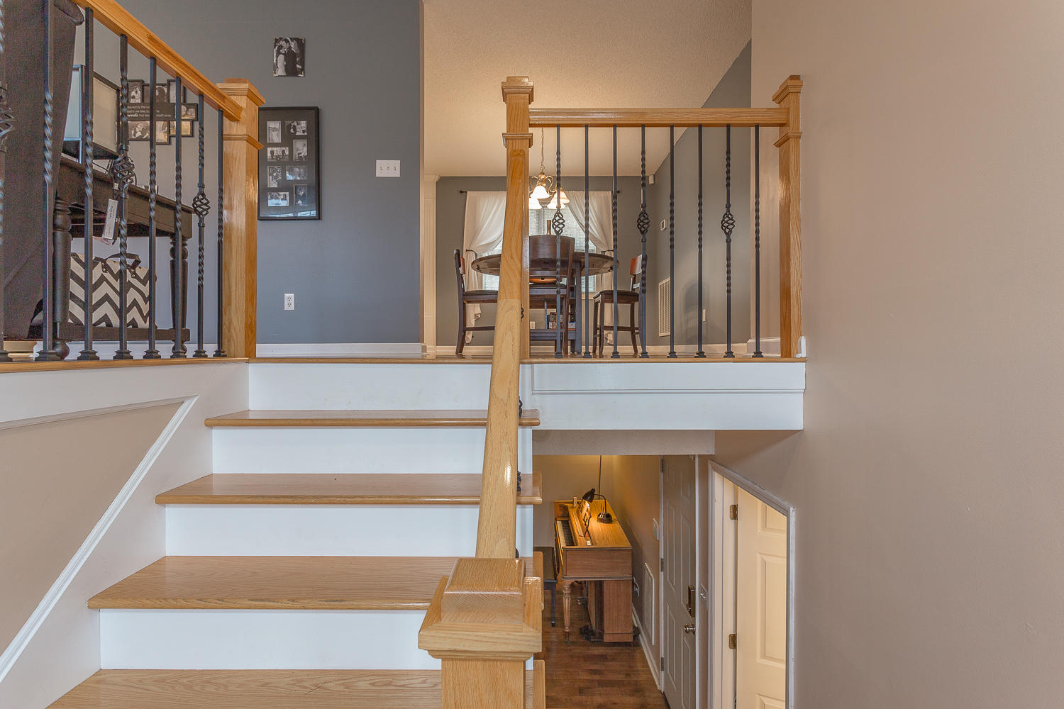 Entry Split Foyer