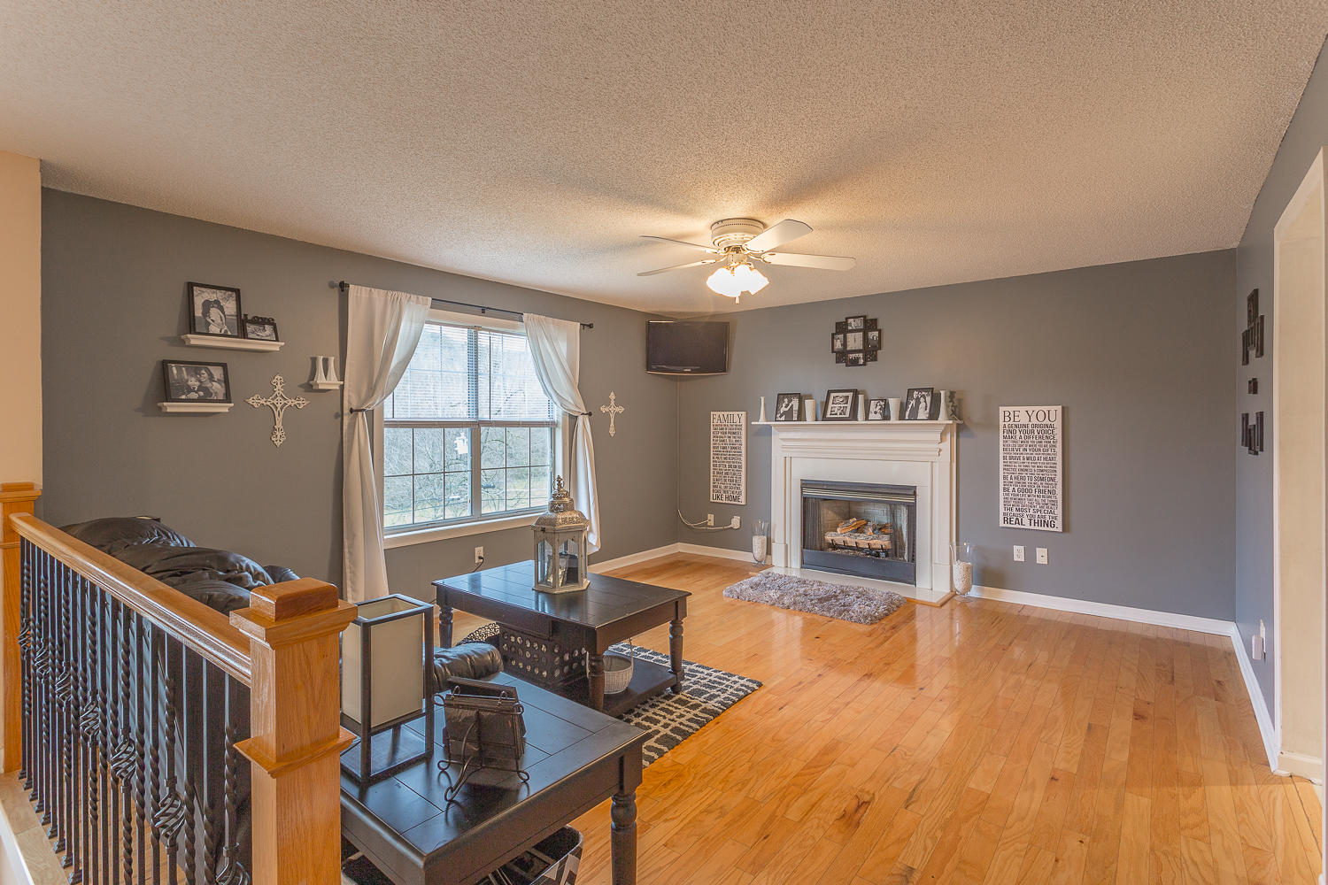 4314 McCahill Road Chattanooga, TN 37415 - Photo 8 of 35 Living Room