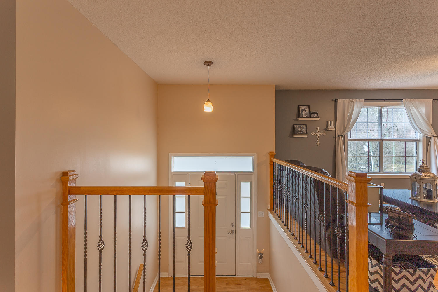 4314 McCahill Road Chattanooga, TN 37415 - Photo 9 of 35 Bright foyer entry