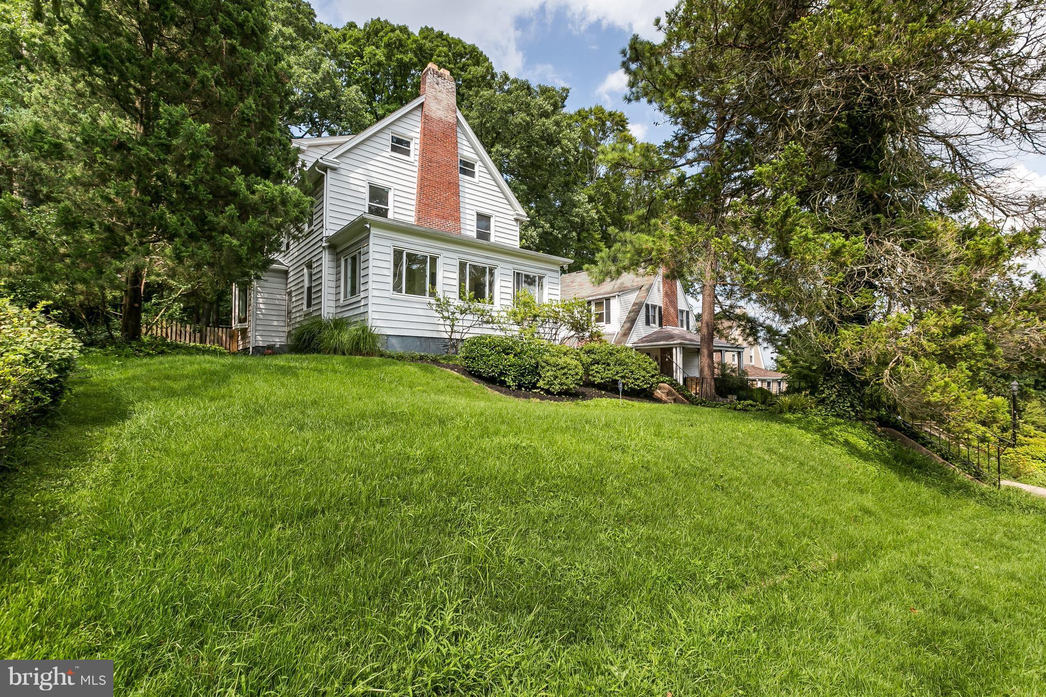 2212 Crest Road Baltimore, MD 21209 - Photo 1 of 30 Exterior (Front)