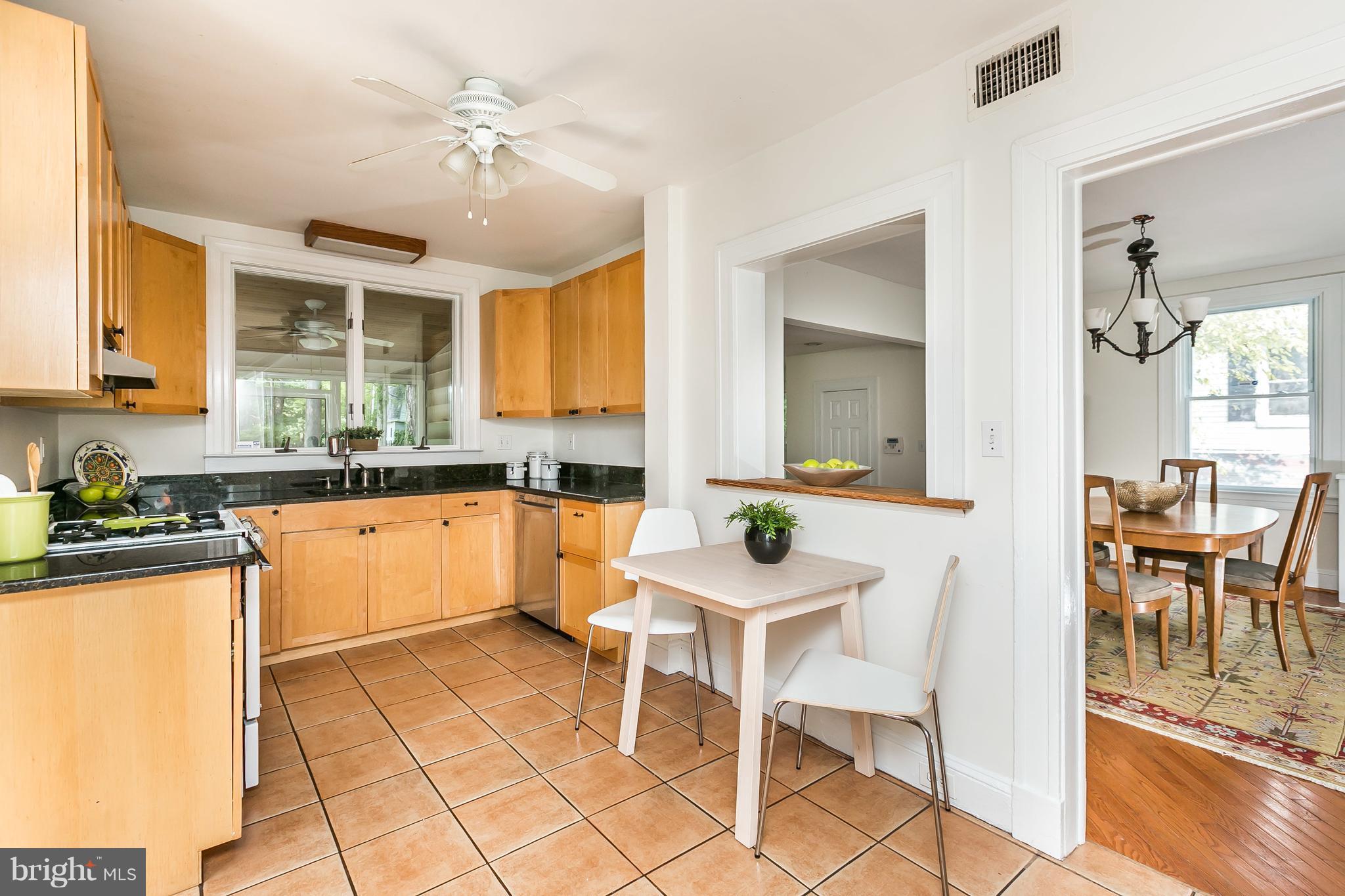 2212 Crest Road Baltimore, MD 21209 - Photo 11 of 30 Kitchen