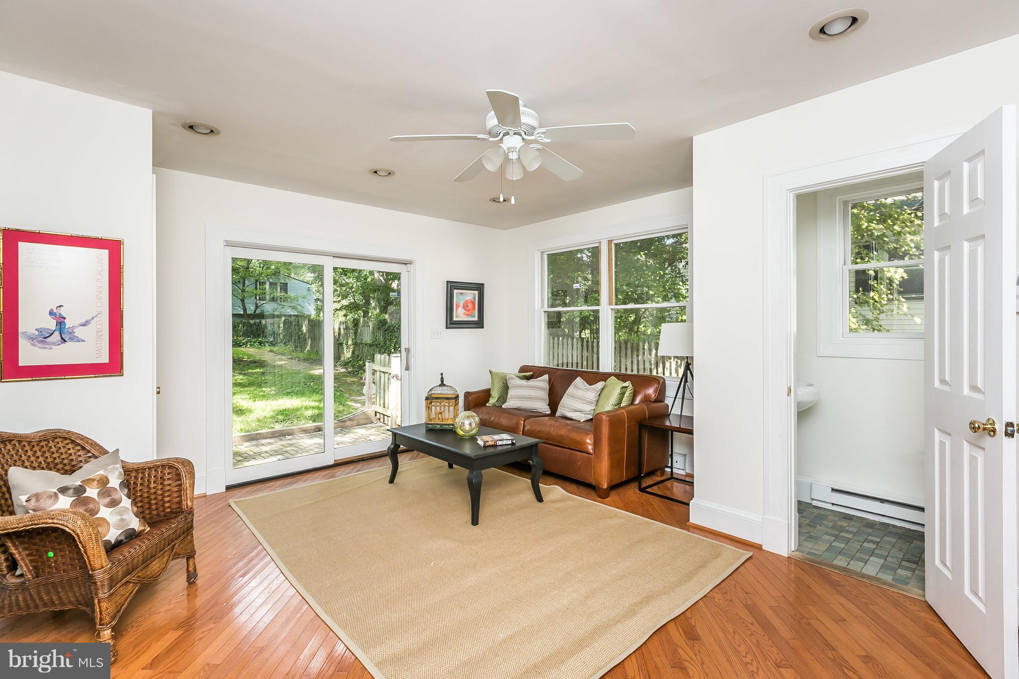 2212 Crest Road Baltimore, MD 21209 - Photo 14 of 30 Family Room
