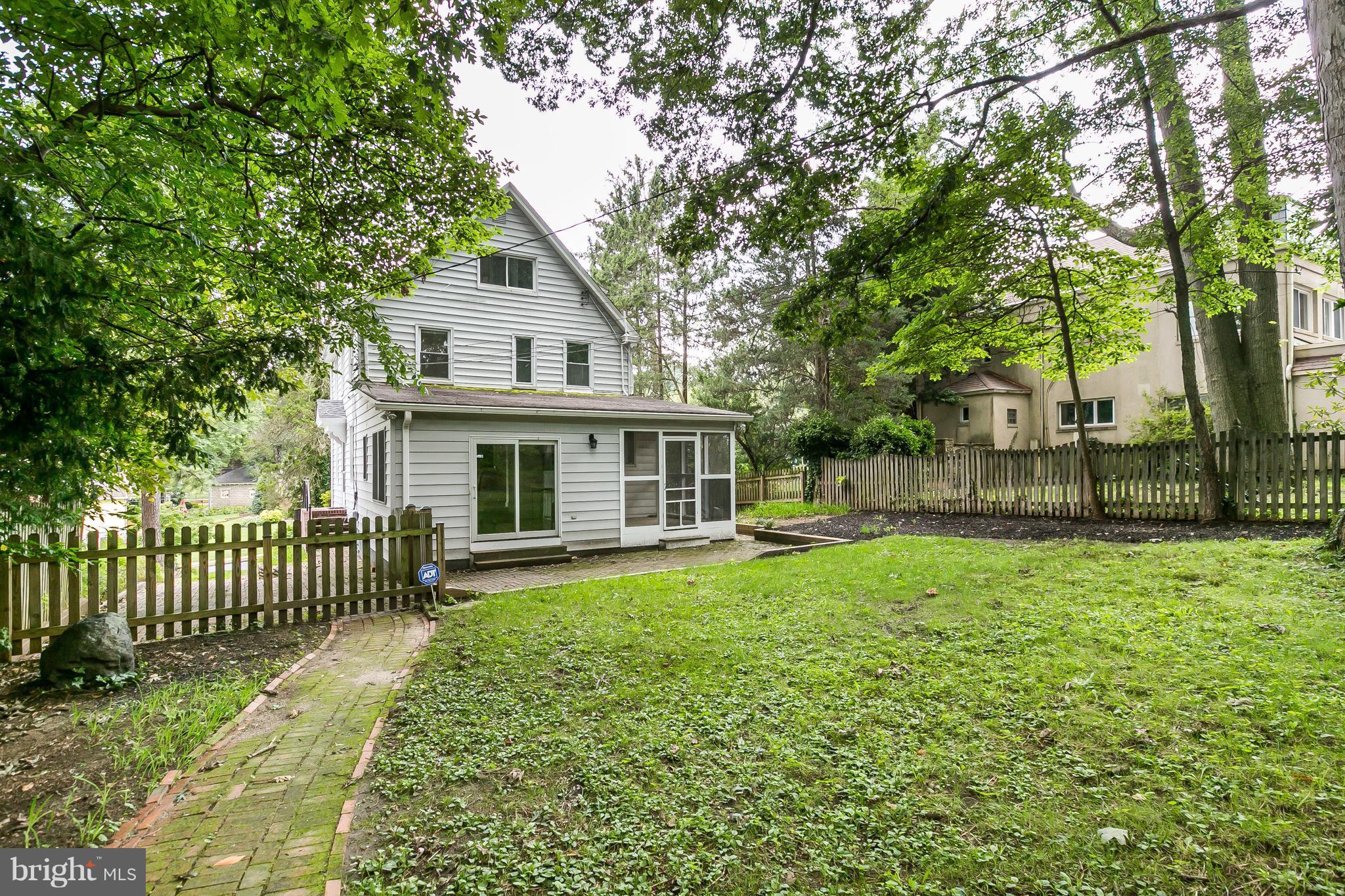 2212 Crest Road Baltimore, MD 21209 - Photo 27 of 30 Exterior (Rear)