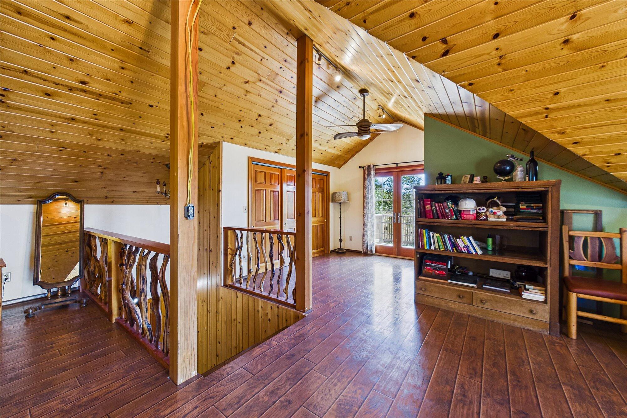 101 Gasline Road Bridgeville, CA 95526 - Photo 15 of 51