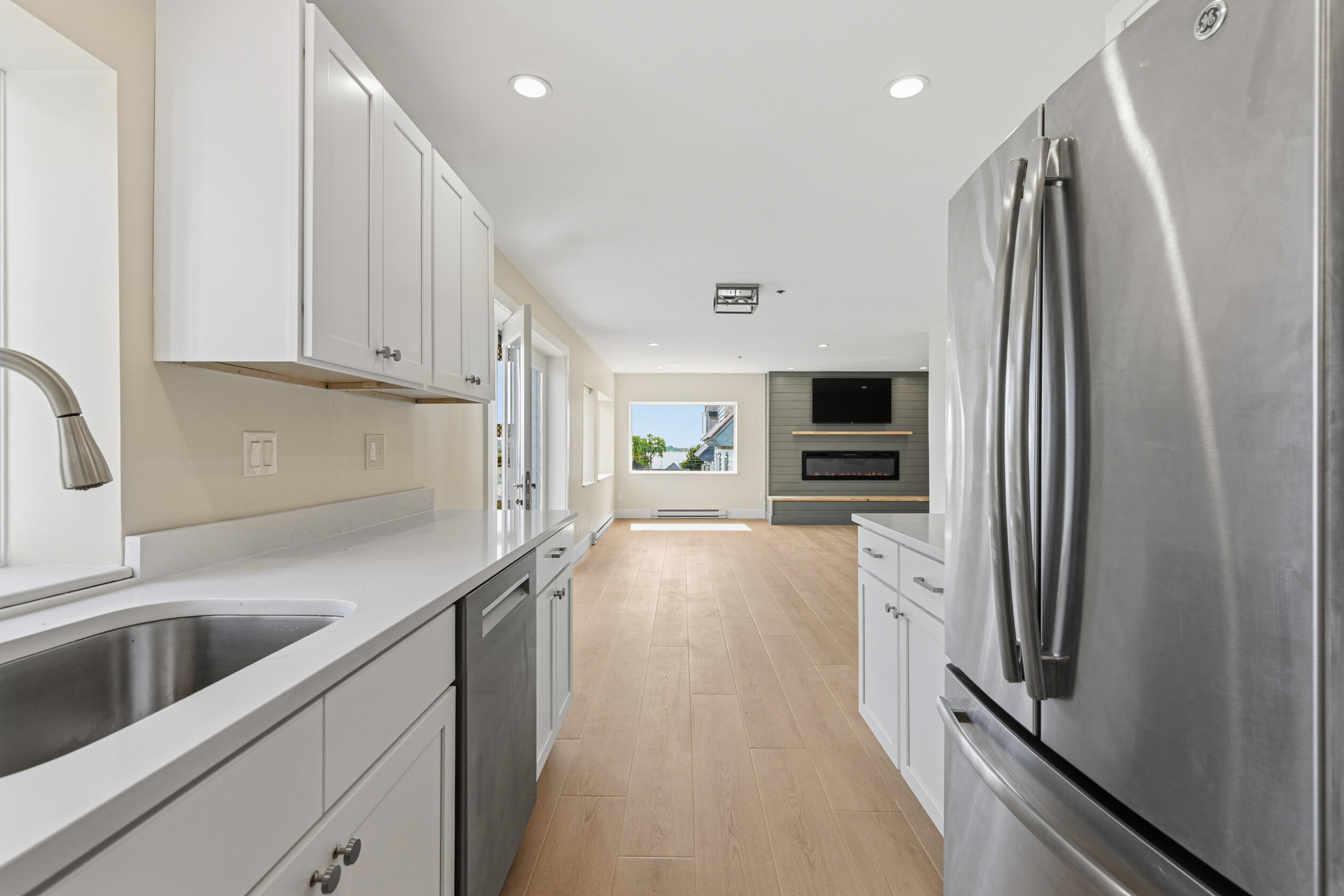 149 Fort Road, Unit 6 South Portland, ME 04106 - Photo 8 of 46 149 fort rd south portland me 04106 usa_