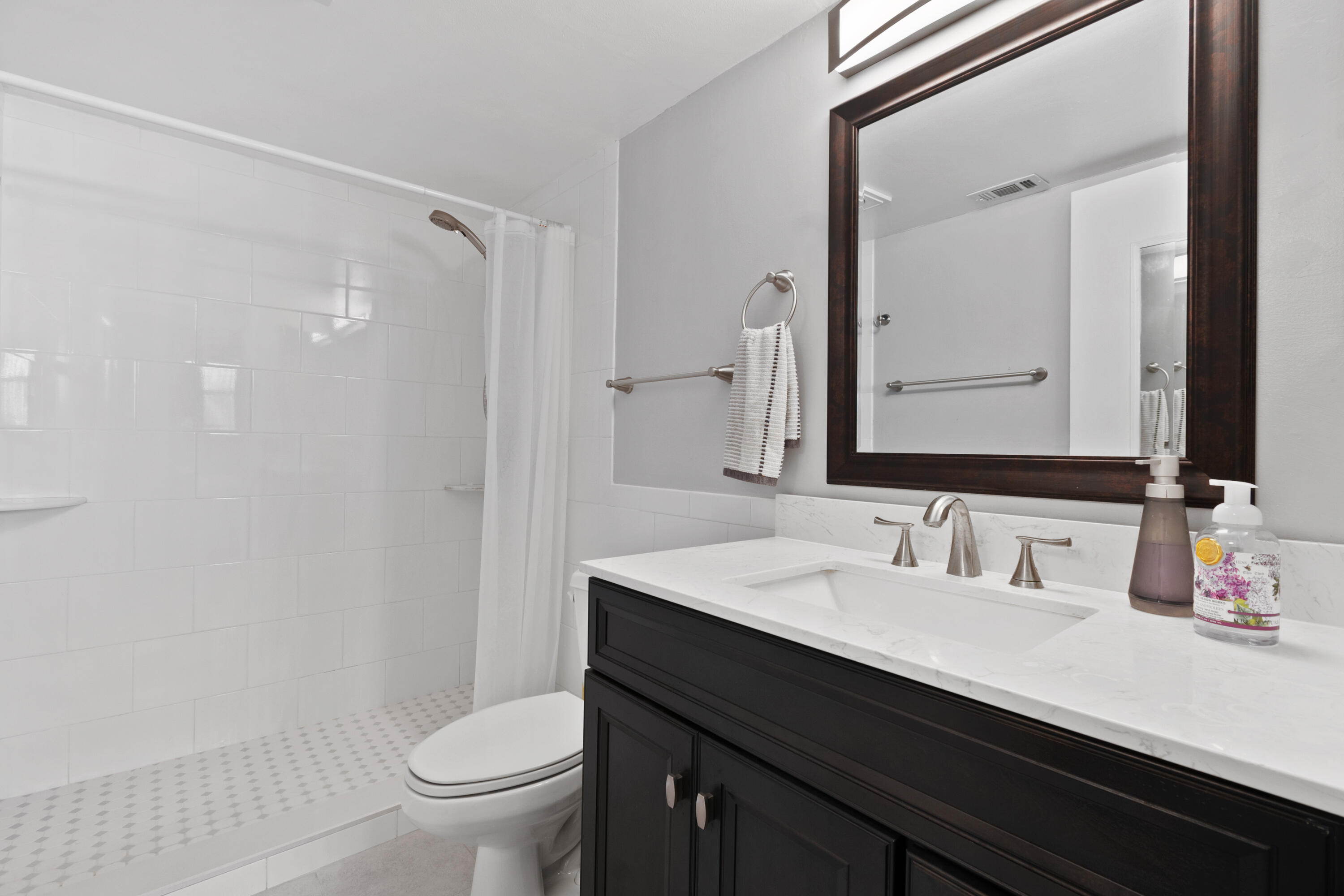 2141 Woolbright Road, Unit L207 Boynton Beach, FL 33426 - Photo 11 of 15 master bathroom