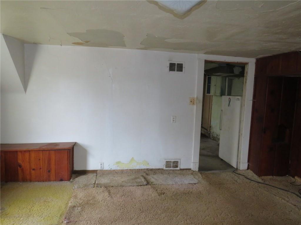 407 Linnview Avenue Pittsburgh, PA 15210 - Photo 23 of 38 a view of an empty room
