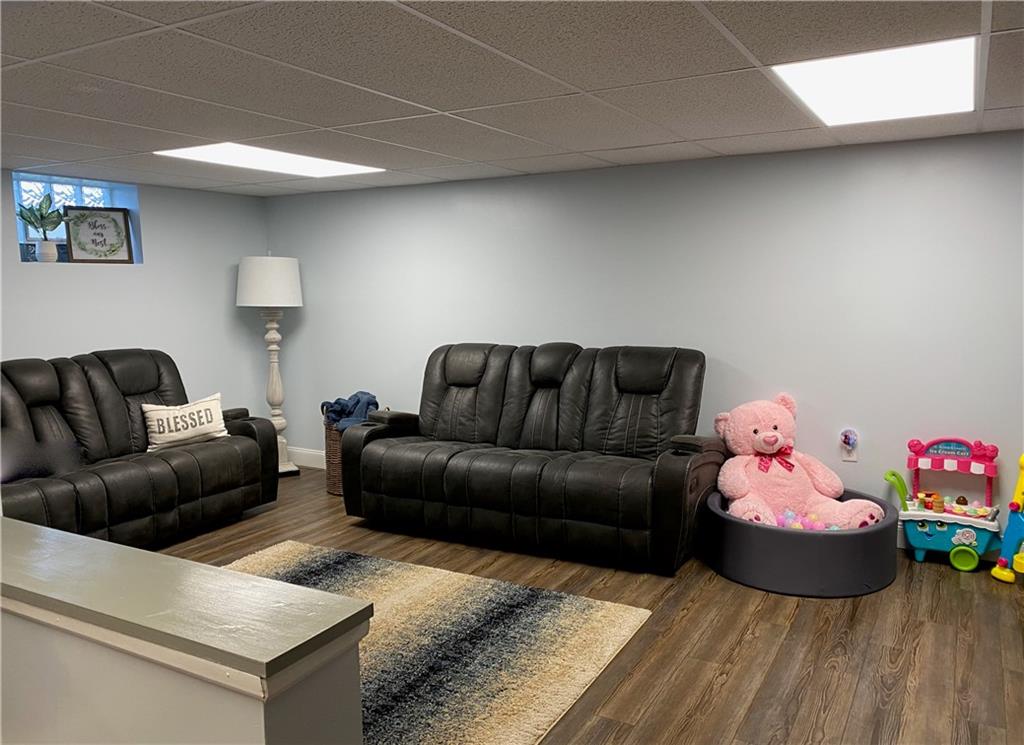 2399 Ridge Road Monaca, PA 15061 - Photo 14 of 20 a living room with furniture