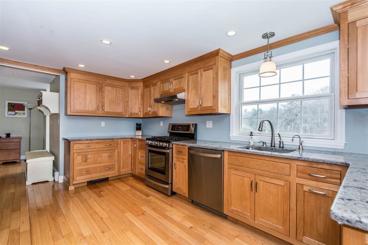 200 Stage Road Hampstead, NH 03841 - Photo 5 of 33 Gallery Image 5