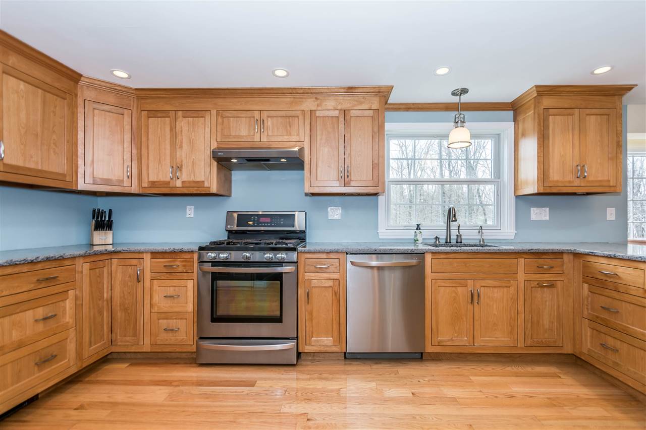 200 Stage Road Hampstead, NH 03841 - Photo 6 of 33 Gallery Image 6