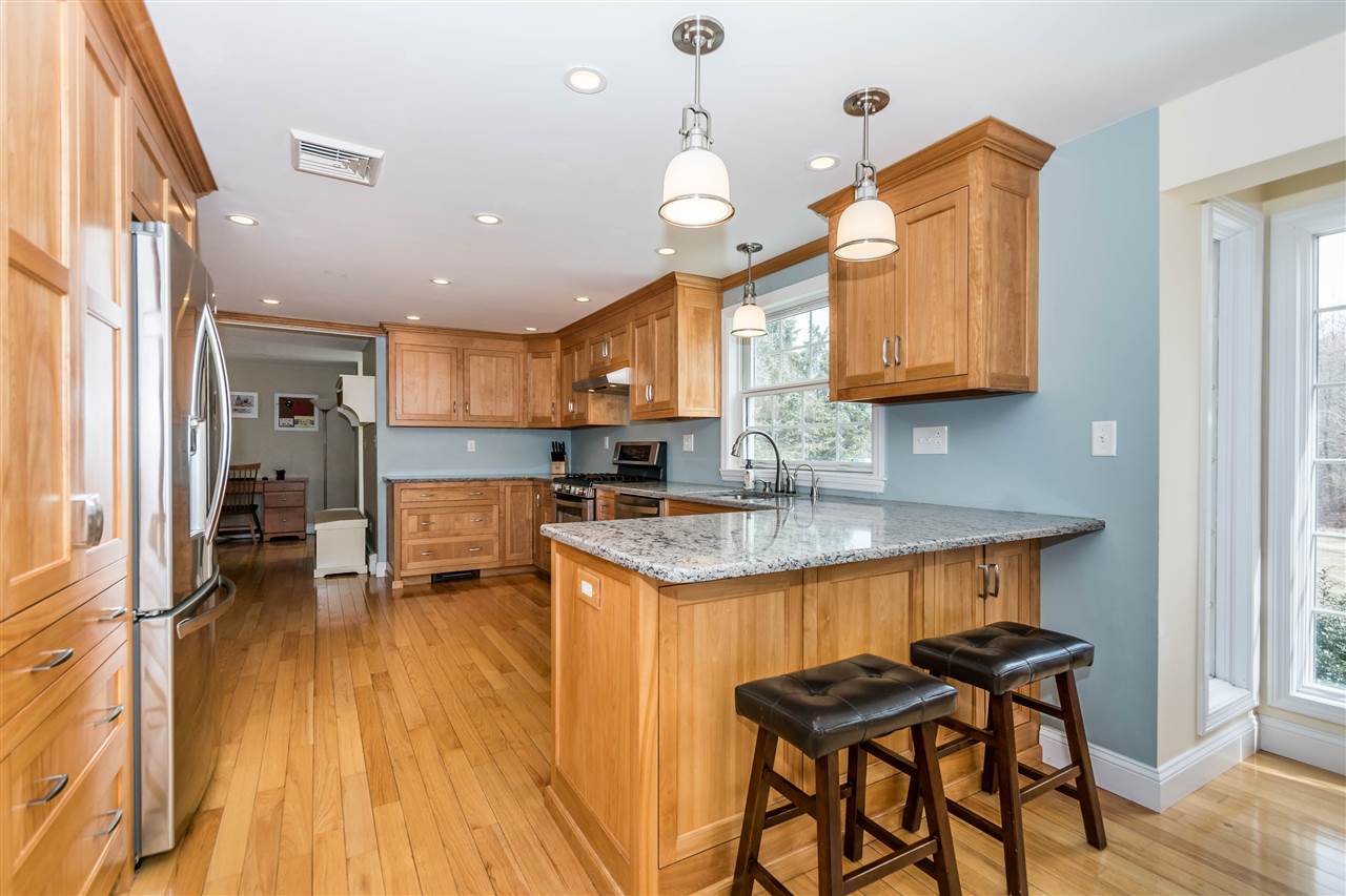 200 Stage Road Hampstead, NH 03841 - Photo 7 of 33 Gallery Image 7