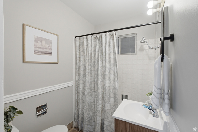 307 West 400 South Springville, UT 84663 - Photo 28 of 51 2nd full bathroom